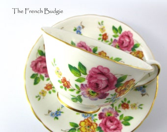 Vintage Teetasse mit Untertasse von Royal Schnürsenkel Made in ENGLAND