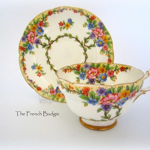 Paragon Beautiful Floral   ANTIQUE Teacup and Saucer Made in ENGLAND Tea cup Collector