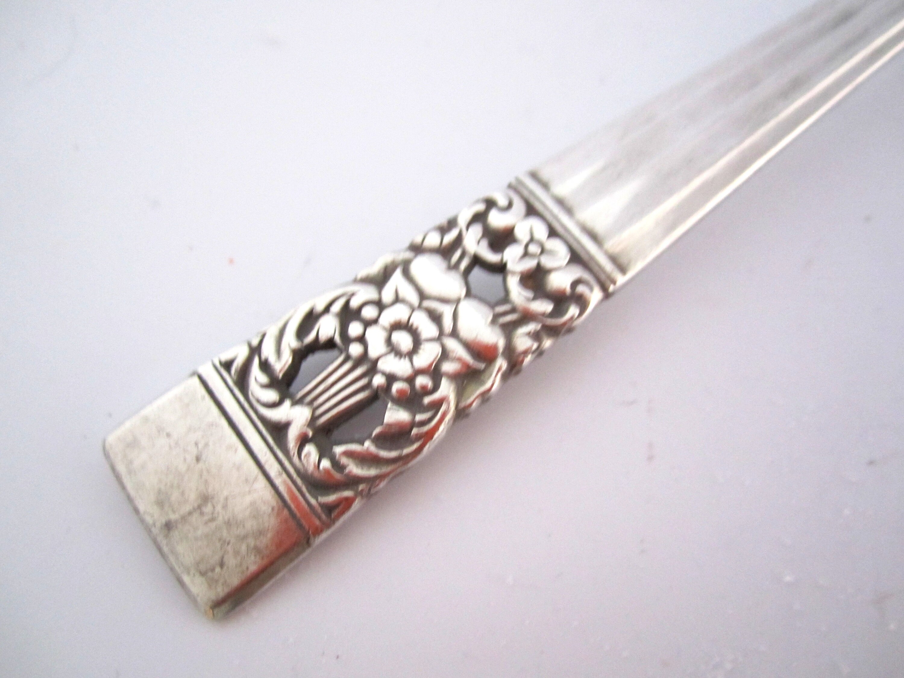 ヴィンテージ コミュニティ パターン シルバー プレート ケーキ