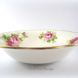 Royal Albert Vintage  &quot;AMERICAN ROSE&quot;  Round Serving Dish - Bowl  Made in England