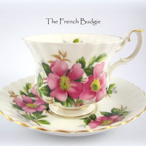Royal Albert Pink &quot;Prairie Rose&quot; Vintage Teacup and Saucer set ENGLAND Tea Cup