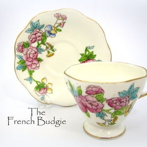 Foley Delightful Floral Hand Painted Vintage Teacup and Saucer Set ,  Made in ENGLAND Tea Cup