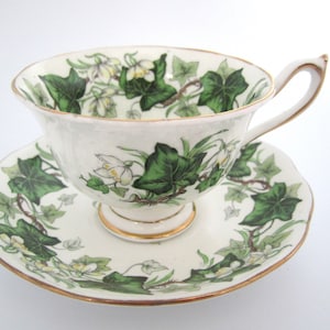 Royal Albert Green "Ivy Lea" Teacup and Saucer set Made in ENGLAND Tea Cup