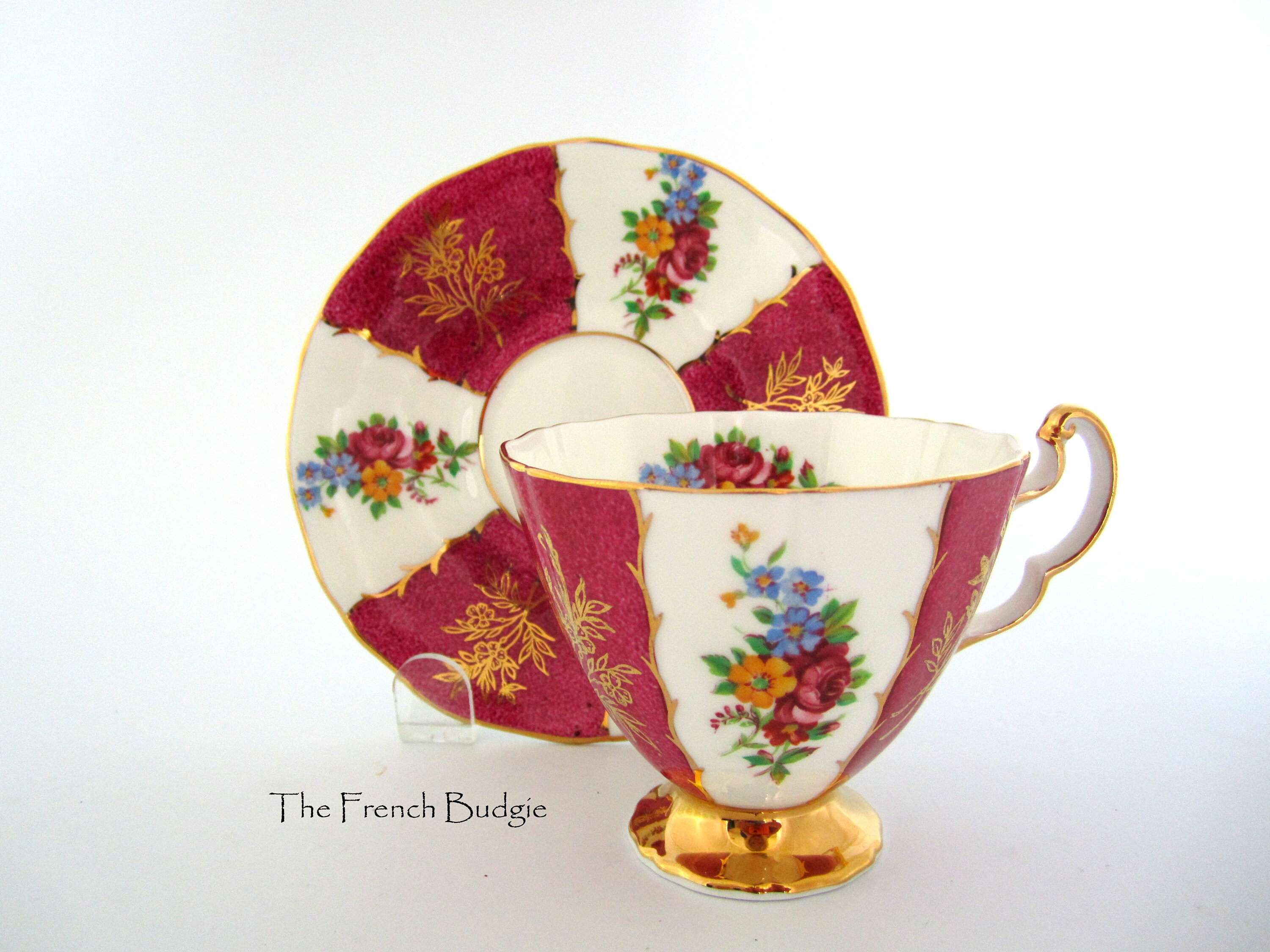 Adderley BONE CHINA ティーカップ・皿セット　ヴィンテージ Adderley BONE CHINA ティーカップ・皿セット ヴィンテージ