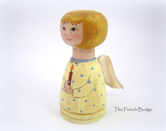 Vintage Turned Wooden Folk Art Angel Christmas Decoration