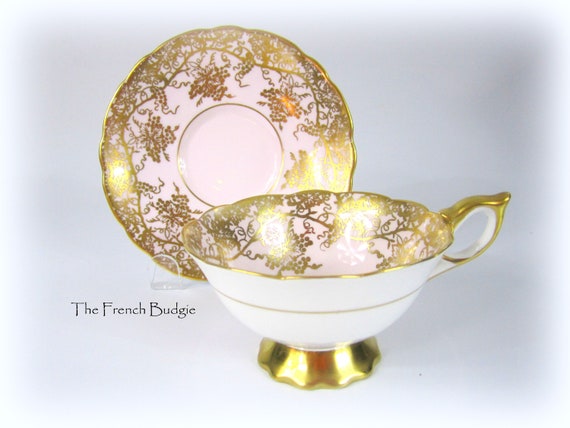 ロイヤルスタッフォードティーカップセット ロイヤルスタッフォード ピンクとゴールドのヴィンテージティーカップ