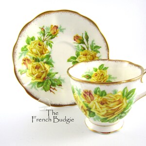Royal Albert Tea Rose Vintage Teacup and Saucer Made in ENGLAND Tea Cup