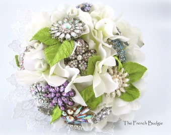 Beautiful custom made Rhinestone Brooch Wedding Bouquet