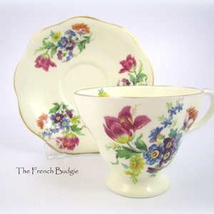 Conjunto de xícara de chá e pires vintage Heathcote Colorful Bouquet feito na Inglaterra