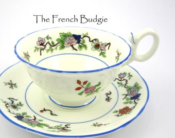 Xícara de chá vintage Coalport, xícara e pires de porcelana azul e branca feitos na Inglaterra, xícara de chá floral com borda recortada em azul cobalto, alça rara