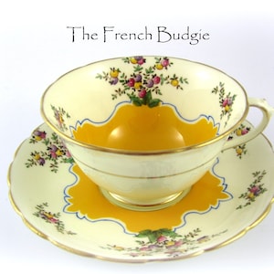 Plant Tuscan Bright Yellow  Teacup and Saucer Made in ENGLAND Tea Cup