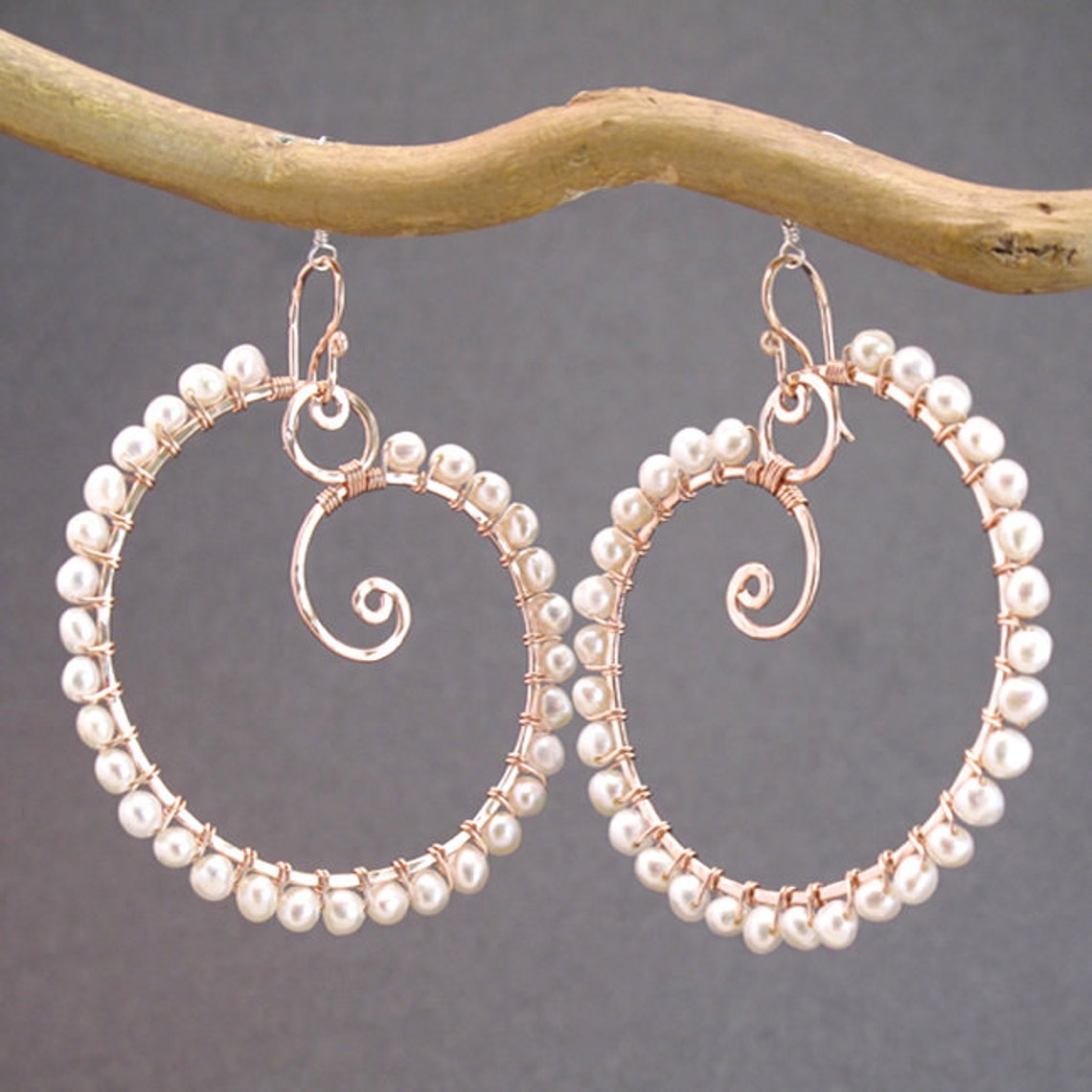 Hammered Swirl Hoops With Ivory Pearls Cosmopolitan 85 - Etsy