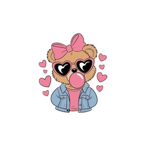 Puede incluir: Una ilustración de un oso de peluche marrón que lleva una chaqueta vaquera azul claro sobre una camiseta rosa, un lazo rosa grande en el pelo y gafas de sol en forma de corazón. El oso sopla un chicle rosa, rodeado de pequeños corazones.