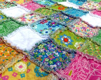 Rag Blanket, Flannel, Twin Bed Quilt or Large Blanket - Houses