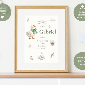 Peut inclure: Une affiche de naissance encadrée illustrant un canard blanc avec un nœud vert, le prénom Gabriel, le texte BIENVENUE PETIT AMOUR, 4 JUIN 2025, 2h38, 3,420 kg et 50 cm. Le design comporte des fleurs, un nuage et une plante en pot.