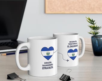 Kubek w kształcie serca z Salwadoru | Serce z flagą Salwadoru, grafika podróżna | Prezent z Salwadoru