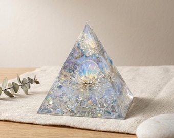 Piramide van opaalorgoniet | Lotuskristal orgon | Cadeau heilige geometrie | EMV-beschermingsdecor