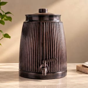 Dispensador de agua de cobre hecho a mano: acabado en latón antiguo, capacidad de 7 litros (1,8 galones).