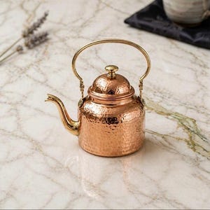 Juego de tetera de cobre hecha a mano, tetera tradicional india para chai, estilo vintage, vajilla para servir té, regalo / Tetera tradicional de 1300 ml