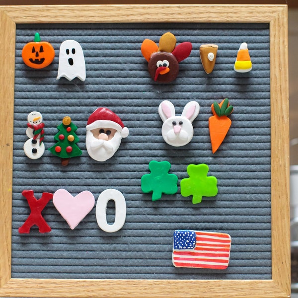 Adornos navideños de arcilla hechos a mano: conjunto de iconos de temporada