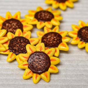 HANDMADE SUNFLOWER MAGNET // Gift Ideas