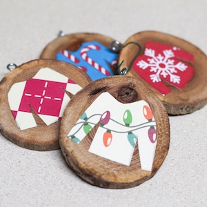 HÄSSLICHER PULLOVER CHRISTBAUMSCHMUCK (4er Pack)