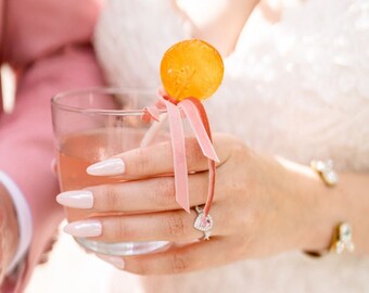 Tangerine Honey Sea Salt Lollipops // Sweet and Salty // 10 Lollipops