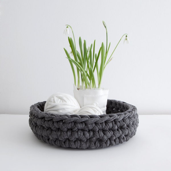 RESERVED  Chunky darkgrey crocheted bowl / basket