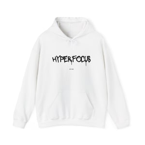 Sudadera con capucha Hyperfocus Est. TDAH / Sudadera urbana con texto minimalista