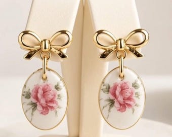 Vintage Rose Tropfen Ohrringe / Schleife Ohrstecker, Shabby Chic Romantische Blumen Baumeln