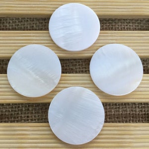 10pcs 14-40mm Madre della Perla Rotondo Ciondolo, Naturale Bianco Madre Di Perla Perline, Shell Ciondolo, Bianco Shell Perline fai da te, Gioielli Fare
