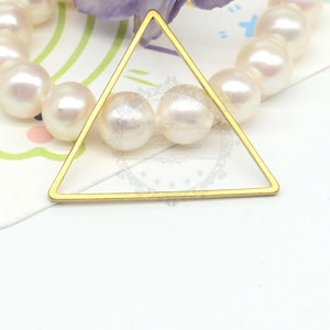 6-32mm Raw Brass Hollow Triangle Pendants Charms, Raw Brass Triangle Findings, Brass Wire Frame, Geometric Findings, Jewelry Supplies, 137