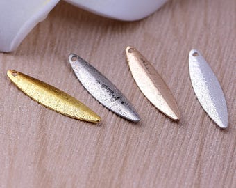 20pcs / 50pcs / 100pcs 23.5x5.5mm High Quality Oval Leaf Pendant Charms / Brass Lovely Charm / Connector with a Hole -- PA283