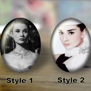 Handmade Oval Photo Glass Cabochons, Flat back Cabos, Photo glass cabochons, Illustration cabochons, Digital cabochons, Dome cab cabochons