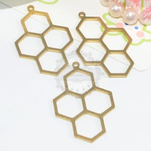 41.7x27.2mm Single Hole Raw Brass Honeycomb Shape Pendant Charms, Brass Base / Pendant /Charm /Link, Geometric Stamping, Jewelry Supplies,43