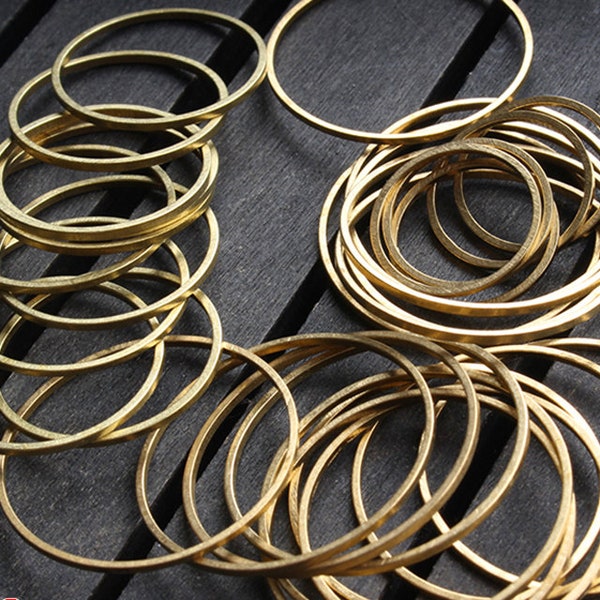 100pcs ruwe messing holle cirkel ringen hangers charmes, ruwe messing ronde bevindingen, messing draadframe, geometrische bevindingen, sieraden benodigdheden, 136