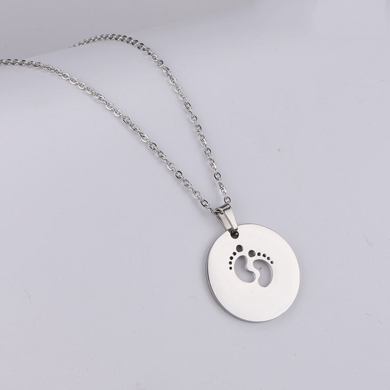 5pcs 45cm Polished Stainless Steel Hollow Baby Ankle Pendant Necklace, Cute Small Foot Necklace,Pregnant Women's Mother's Day Gift , T100 image 5