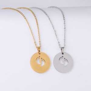5pcs 45cm Polished Stainless Steel Hollow Baby Ankle Pendant Necklace, Cute Small Foot Necklace,Pregnant Women's Mother's Day Gift , T100 image 2