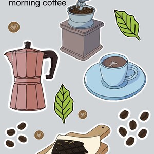 Può includere: Un foglio di adesivi con illustrazioni di una caffettiera moka rosa, un macinacaffè manuale, una tazza azzurra con piattino, un tagliere di legno con cioccolato, chicchi di caffè e foglie verdi. Il testo recita Moka Pot Style morning coffee.