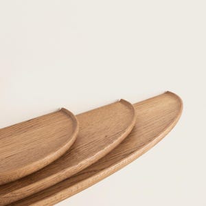 Massiv ekböjd flytande hylla, skandinavisk minimalistisk väggdekor
