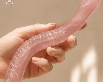 Varinha de Cristal de Quartzo Rosa, Decoração Mineral Esculpida à Mão