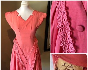 Vintage Late 1950s Pink Dress with Decorative Trim | 28 Bust | 1950s dress