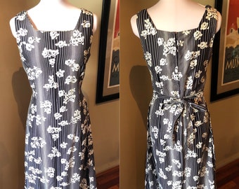 Vintage late 1960s Black & White Maxi Dress | Vintage Maxi Dress | 34 Bust