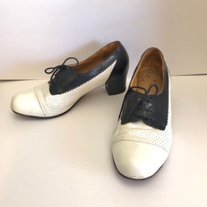 Vintage early 1950s Leather Two-Tone Navy & White Shoes | Wide Size | 50s shoes