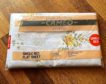 Vintage 1970s 'Cameo' Floral Single Bed Sheet: Cotton