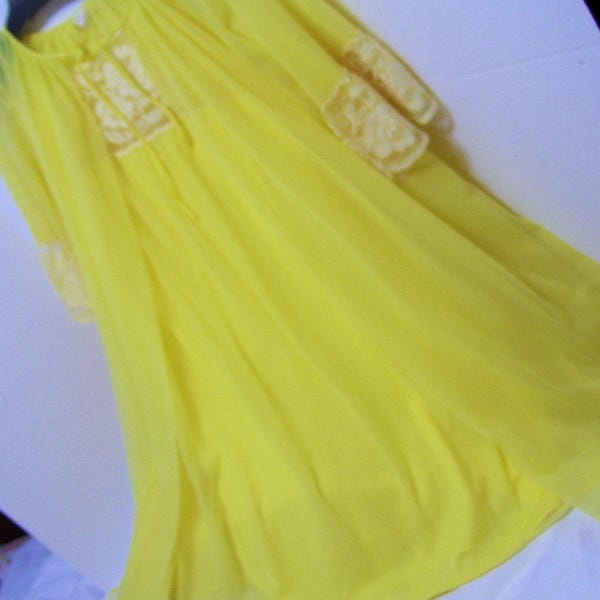 Waltz Robe, Night Gown Set, Bright Yellow, By Gaymode, Peignoir Set, Sheer Nylon, Size Small