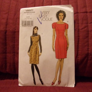 Vogue 8565, Vogue 9744, Elements, Vogue 7755, Career, Vogue 8507, Very Easy, Vogue 9904, Collectibles, Vogue 8509 image 7