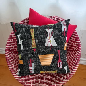 Tiki barkcloth cushion cover in black/red