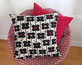 Japanese flowers natural/red cushion cover