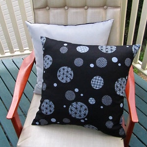 Japanese geometric barkcloth cushion cover black/grey image 1